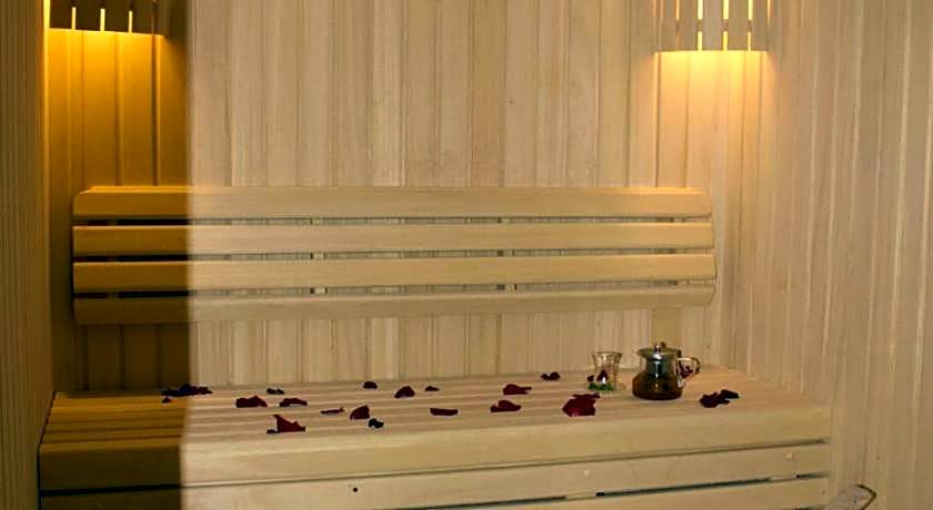 Best Western Plus Danat Almansak Hotel