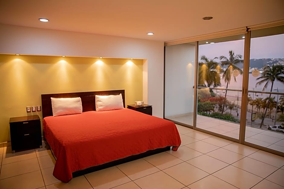 Ramada by Wyndham Acapulco Hotel & Suites