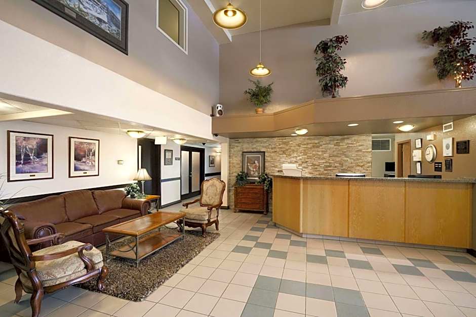 Super 8 by Wyndham Dawson Creek