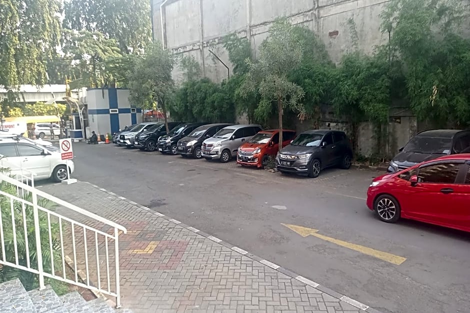 Queen Room 2 @ Grand Center Point Apartment