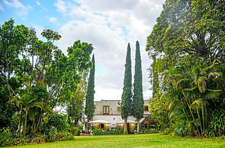 Hotel Hacienda Los Laureles