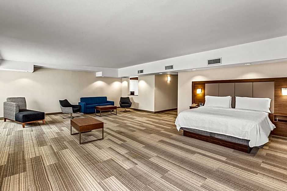 Holiday Inn Express Hotel & Suites Tacoma By IHG