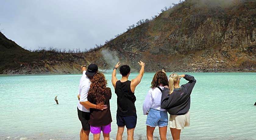 Buton Backpacker Lodge