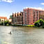 WaterLane Island Hostel&Apartments