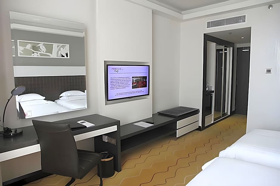 Promenade Hotel Kota Kinabalu