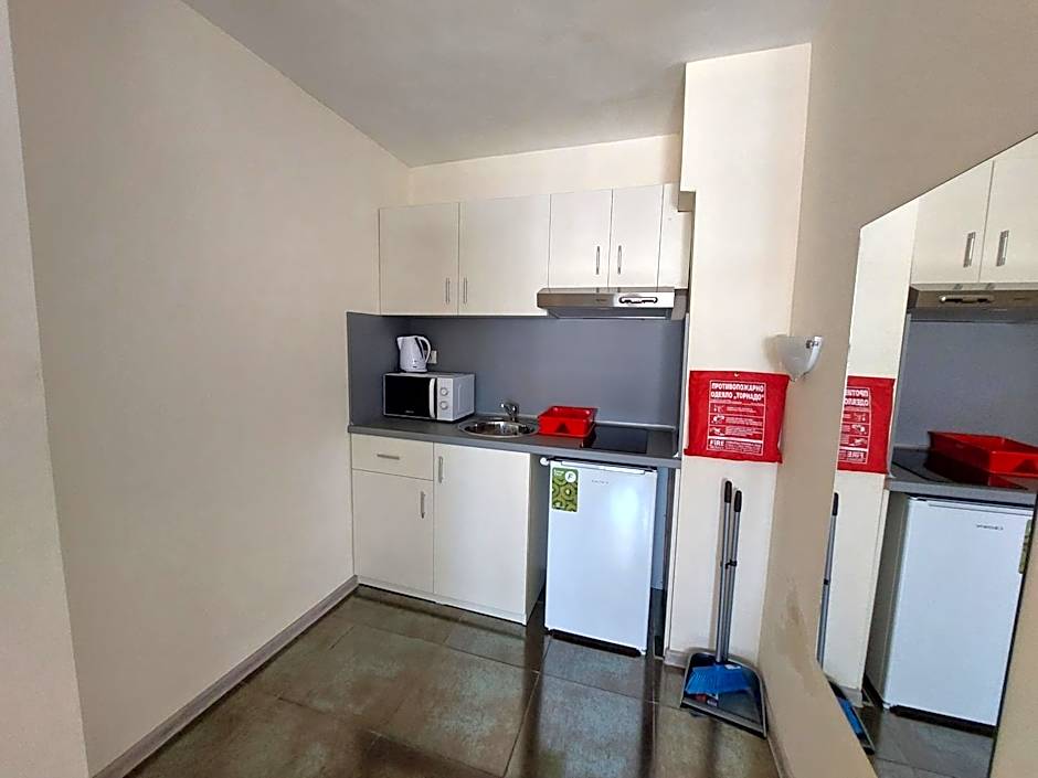 Mariner's Hotel - Self Catering - Adults Only