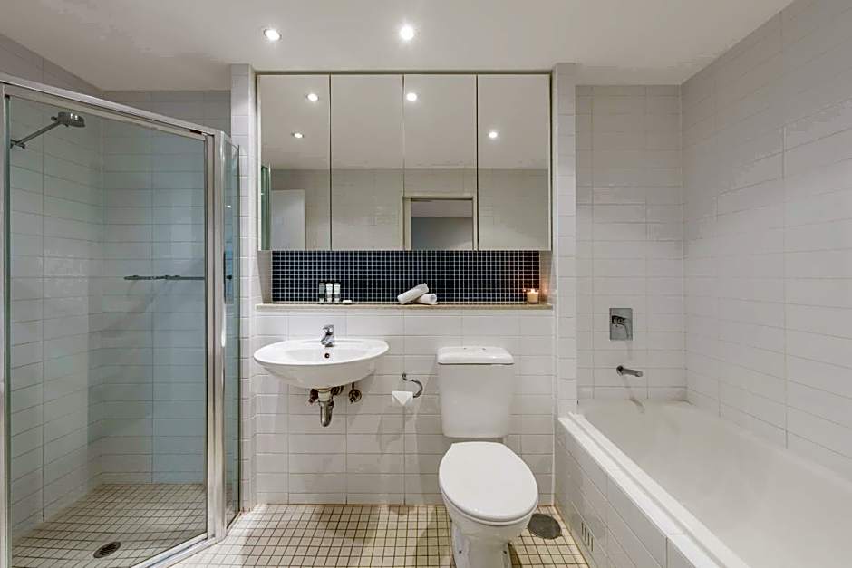 Oaks Glenelg Liberty Suites