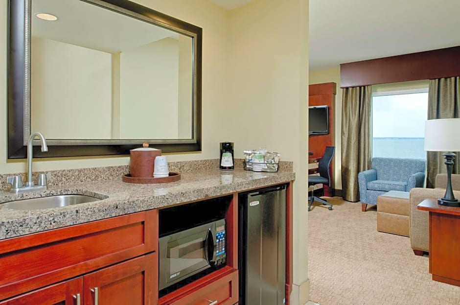 Hampton Inn & Suites Ocean City Bayfront-Convention Center