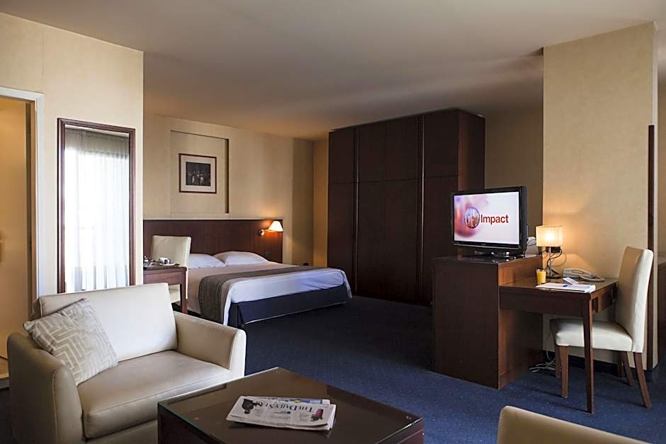 The Mayflower Hotel
