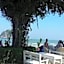 Brassiere Beach Hotel