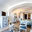 Misty Waves Boutique Hotel