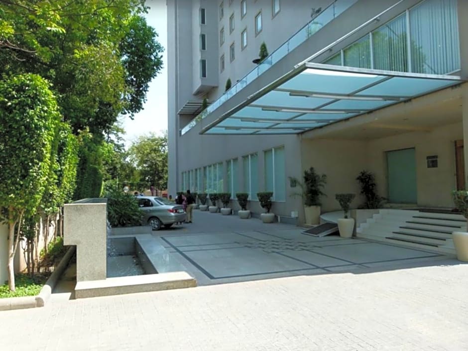 Hometel Chandigarh