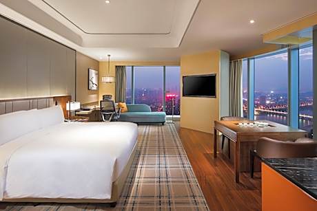 Deluxe Executive King Room