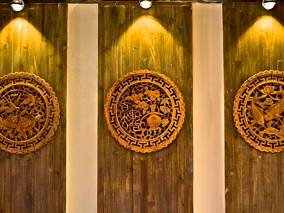 Lijiang Lvyeanjia Inn