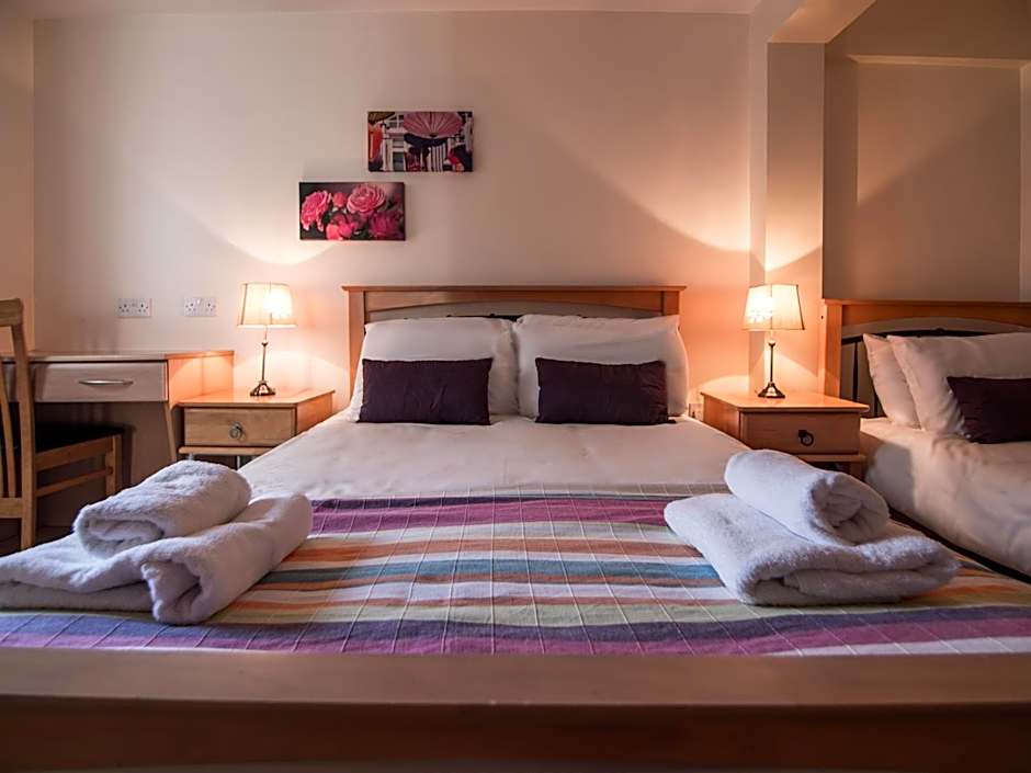 Donegan Court Aparthotel