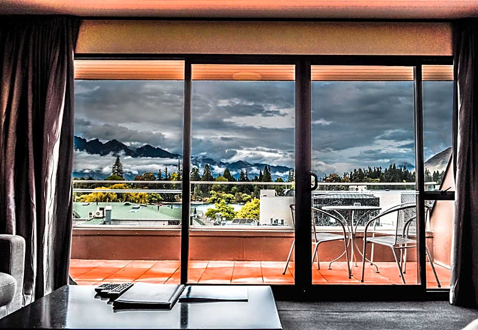 The Lofts Apartments