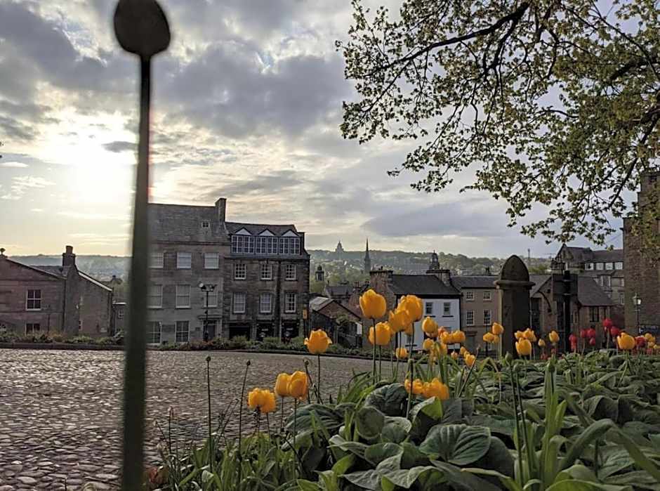 Sun Street Aparthotel