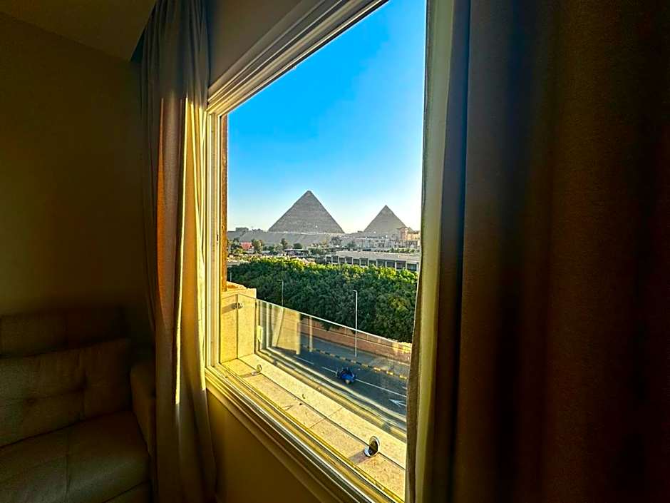 DouDou Pyramids View Hotel