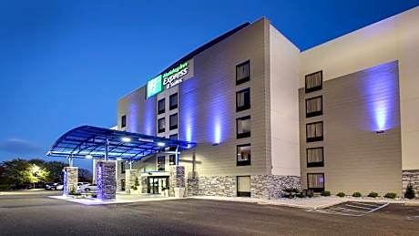 Holiday Inn Express & Suites Jackson Downtown - Coliseum By IHG