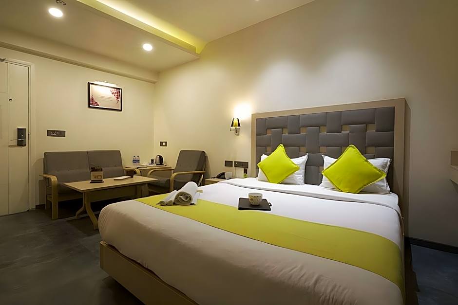 Hotel Sifat International