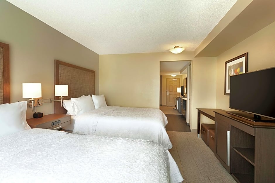 Photo 1 of 4 of 1 King Bed with Sofabed, Mobility Accessible, Bathtub