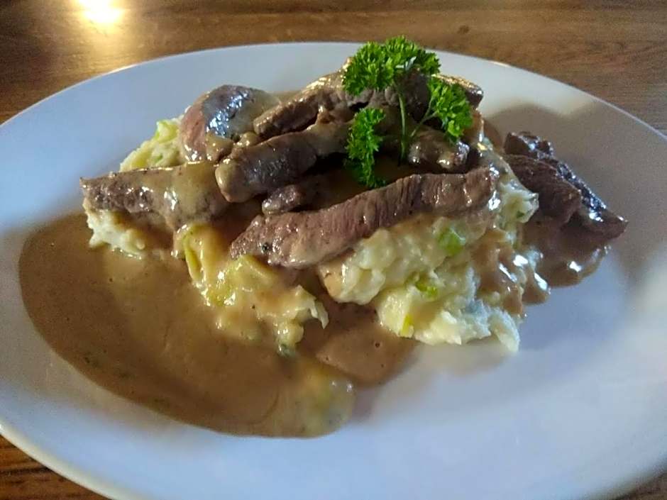 The Old Ginn House Inn