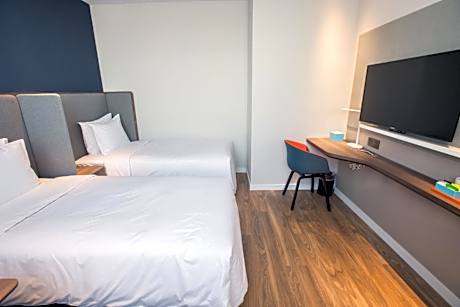 Standard Twin Room with Extra Floor Space