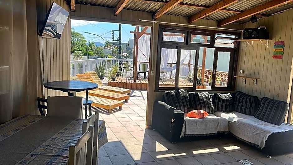 Quarto 6 no Centro de Itajaí, Ar+SmartTv