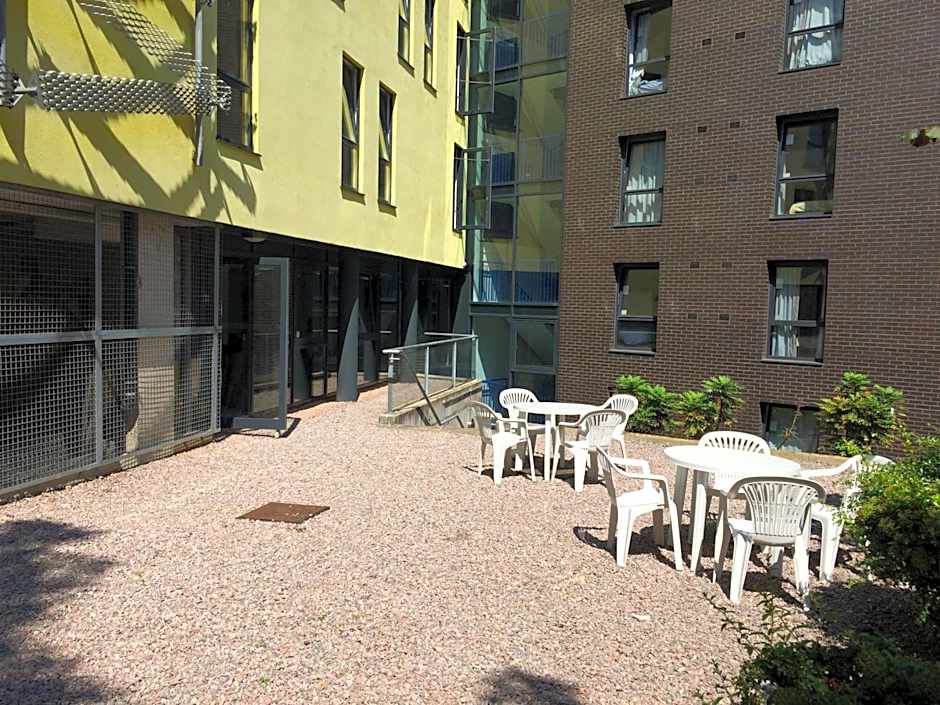 Newington Court (Stoke Newington)