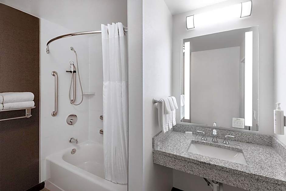 Hilton Garden Inn Grand Forks-Und