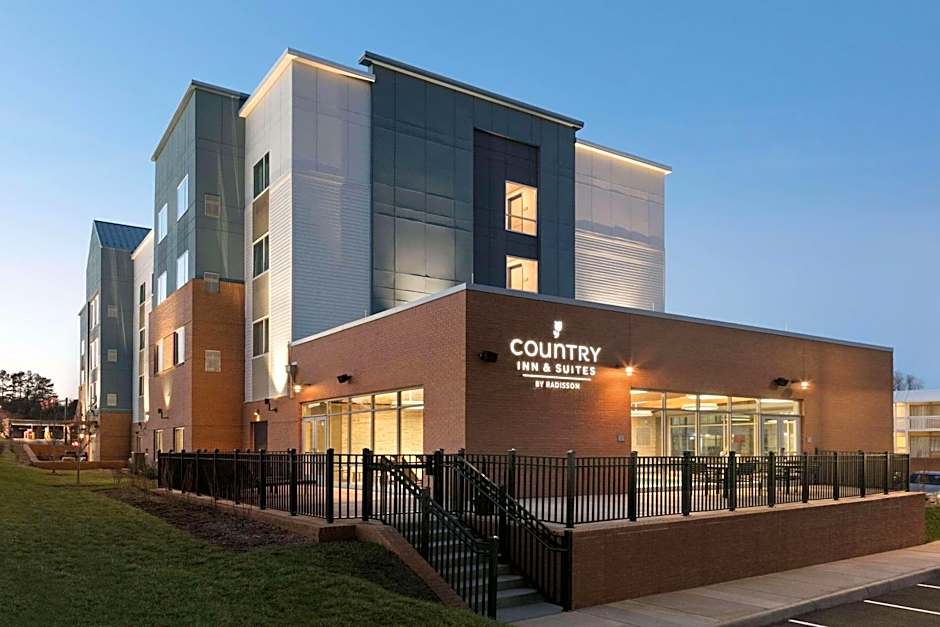 Country Inn & Suites by Radisson, Charlottesville-UVA, VA