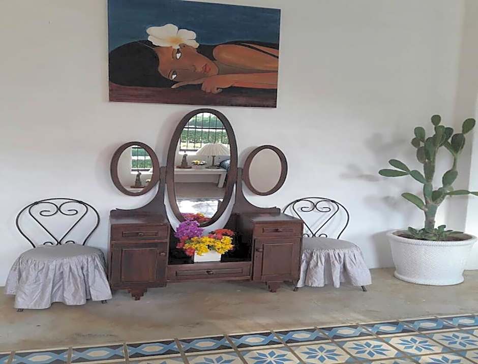 Brassiere Beach Hotel