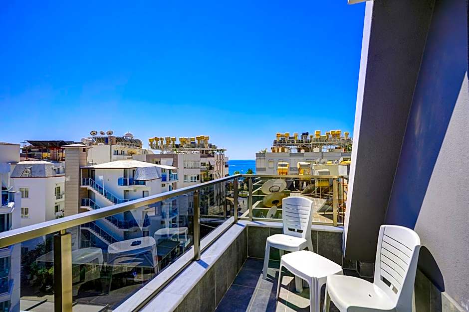 Miss Cleopatra Hotel