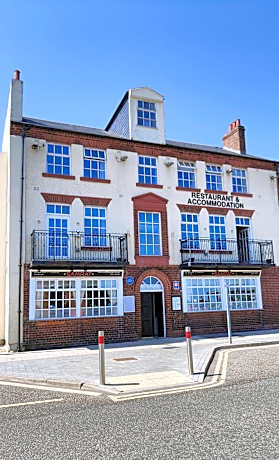 LONDONDERRYS Bar and Accommodation