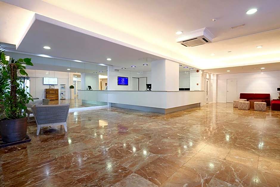 azuLine Hotel Bergantin