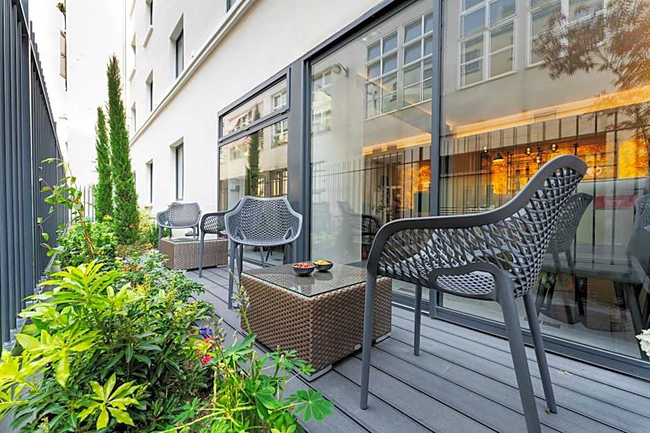 GREEN PARK HOTEL PARIS