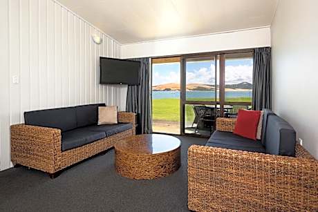 Two bedroom Beachfront Apartment