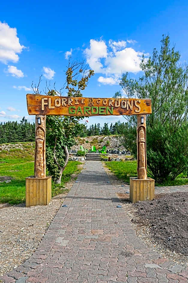 Edge of the Avalon Inn