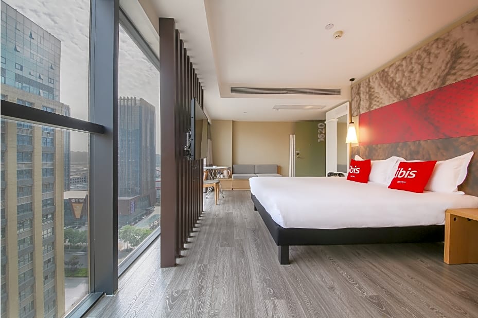 ibis Xi'an North Railway Station