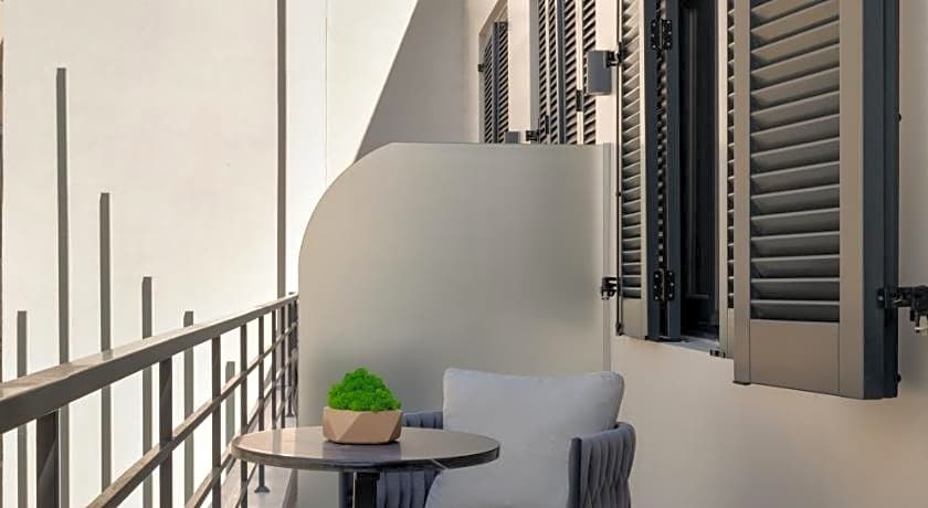 Gleam Collection Hotel