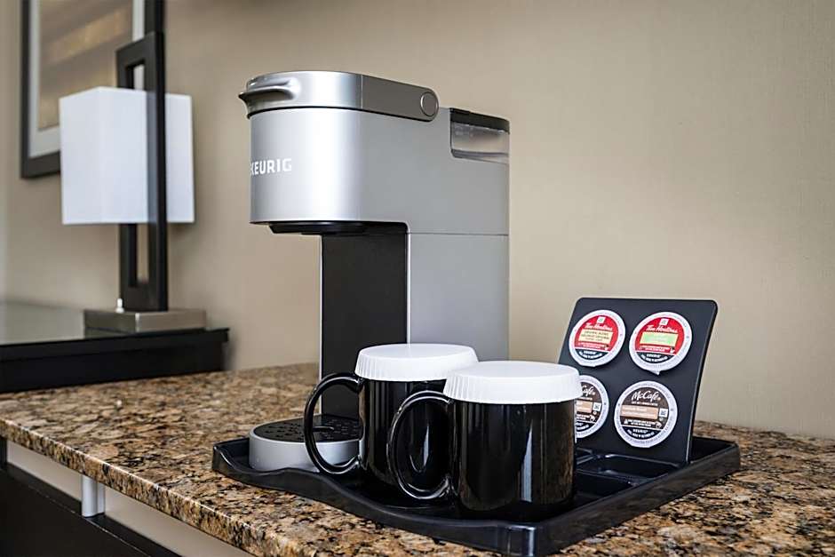 Best Western Premier Freeport Inn Calgary Airport