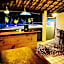 Novos Baianos Hostel e Pousada