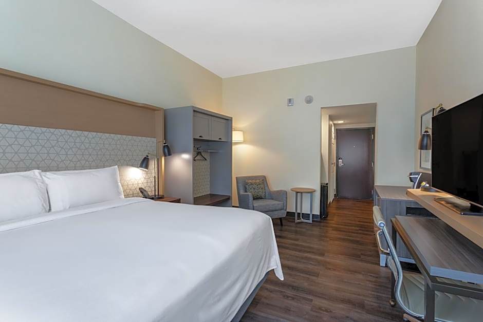 Holiday Inn Tampa North By IHG