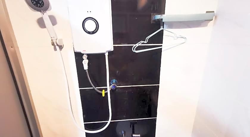 MARVEL Suite MOTEL& ABNB