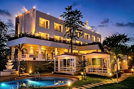 Hotel Reemz Chiplun