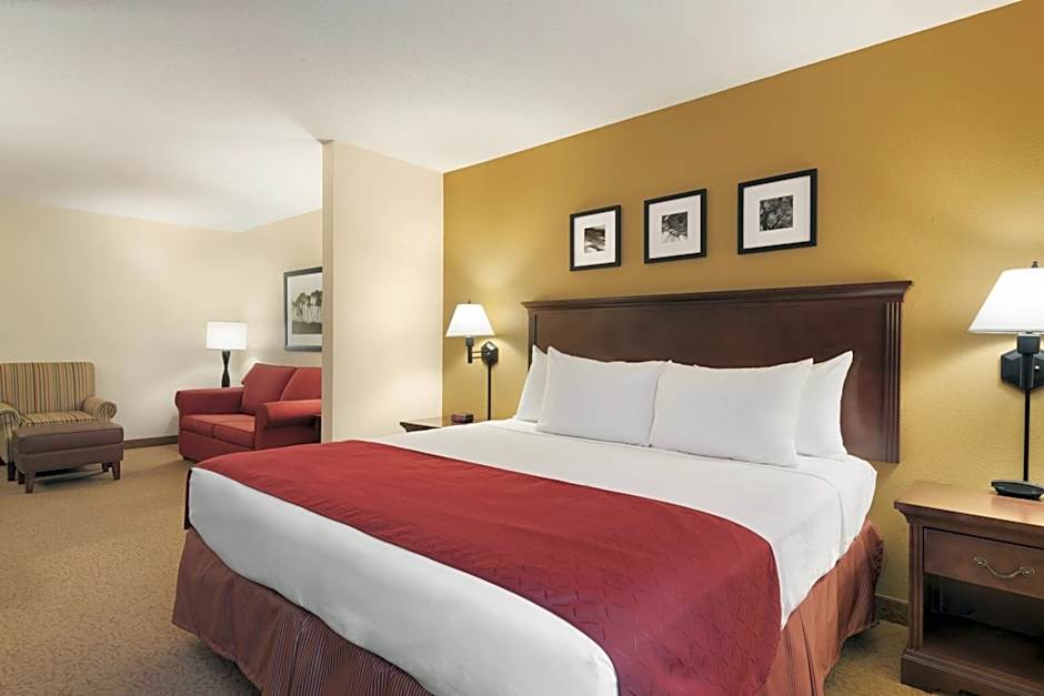Country Inn & Suites by Radisson, Cedar Rapids Airport, IA