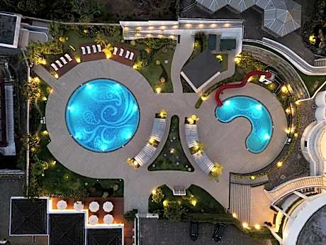 Surya Hotel And Cottages Prigen