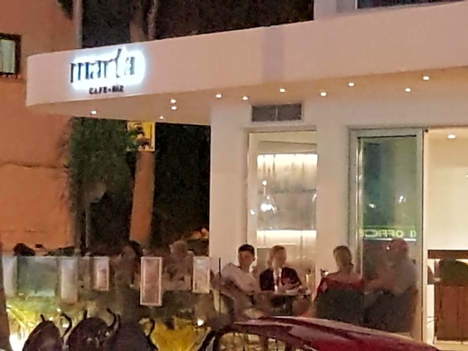 Anthea Hotel Apartments