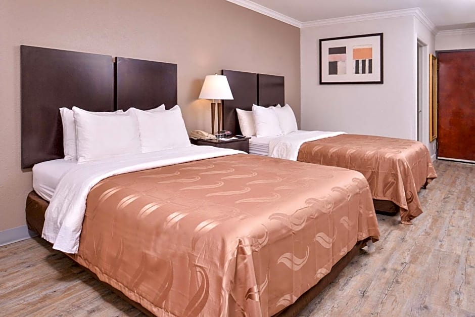 Quality Inn and Suites Beaumont