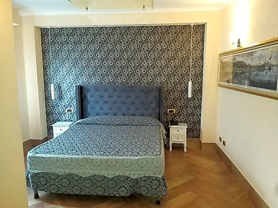 Kursaal – Naples, CO